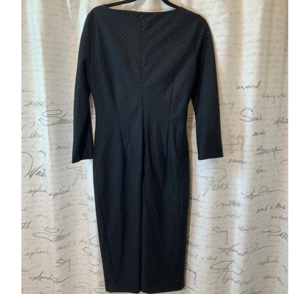 Max Mara Women's Black Pinstripe Twist Neck Sheath Italy Dress 3/4 Sleeve 4 - Picture 4 of 4